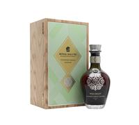 Royal Salute Platinum Jubilee / Queen Adelaide's Brooch (Green) Blended Whisky
