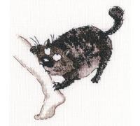 RTO Cross Stitch Kit Nom! Counted Pattern 11.5 x 12 cm