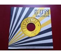 RUFUS "HOUND DOG" THOMAS, JR. - bear cat / walking in the rain 45 rpm single