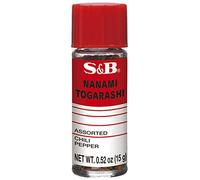 S&B Chilli Pepper Spice Powder - Authentic Japanese Spice Powder for Marining Fish and Meat - 1 x 15g