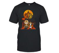 (S) Snoopy And Charlie Brown New Orleans Saints Sitting Under Moon Halloween 2023 T-shirt