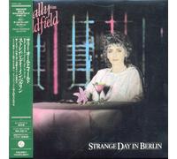 Sally Oldfield - Strange Day in Berlin [Import]