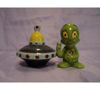 Salt & Pepper Shakers Set - ALIEN SAUCER New Ceramic Kitchen Gifts 8982