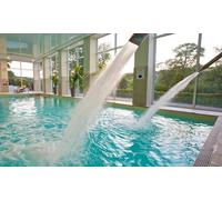 Saturday-Sunday: spa day with a two-course lunch Rasul mud treatment and Prosecco for two