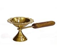 SATVIK Brass Aarti Diya with Wooden Handle Decoration Tea Light Holder Brass Jyot Dia Oil Lamp Handheld Puja Lamp Kutthu Vilakku for Home and Temple Indian Housewarming Return Gift Item in Bulk