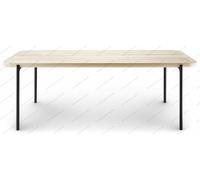 Formschön: Savoye Tisch Eiche rechteckig B 120 cm Eva Solo Der ideale Beistelltisch ist elegant, formschön und passt zu jeder Einrichtung - der Savoye von Eva Solo ist genau das. Entworfen wurde der Designtisch vom Designstudio ARDE und ist inspiriert aus der berühmten Villa Savoye, die einst der bekannte Designer und Architekt Le Corbusier entwarf. Material und Format Der Beistelltisch besteht aus FSC zertifiziertem Holz und einem Gestell aus recyceltem und pulverbeschichtetem Aluminium. Er ist in zwei verschiedenen Maßen erhältlich. B 120 x T 50 x H 35 cm B 120 x T 50 x H 42 cm