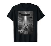Scared Cat UFO Alien Encounter Rural Farm Selfie Moment T-Shirt
