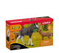 Schleich National Geographic Moose with Calf Figure