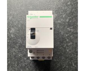 Schneider A9C21134 Acti9 iCT Contactor With Manual Selector