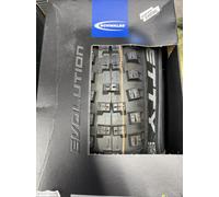 Schwalbe Big Betty Evo Super Trail Folding TLE Cycle Bike Tyre Black - 29 X 2.40