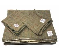 Scott and MacKenzie Harris Tweed Luxury Home Bundle, Green Herringbone Throw Blanket with Sherpa Fleece and 2 Cushion Covers