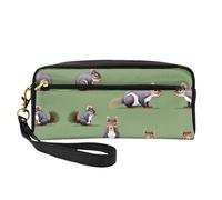 SDEGTHO Red Squirrel Women Travel Makeup Pouch Makeup Bag For Purse Portable Toiletry Bag Accessories Organizer, Black, One Size