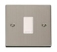 SE Home Stainless Steel 10A 1 Gang Intermediate Light Switch in Metallic Silver SE Home Metallic Silver