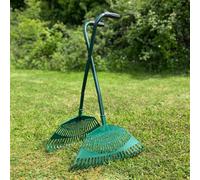 Selections Long Handled Leaf Collecting Grabs