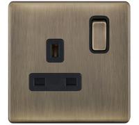 Selectric 5MPLUS-621 5M-PLUS Screwless 1 Gang 13A Switched DP Socket Outlet - Antique Brass, Black Insert