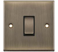 Selectric 7MPRO-607 7M-PRO 1 Gang 10AX Intermediate Switch - Antique Brass, Black Insert