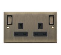 Selectric 7MPRO-685 7M-PRO 2 Gang 13A Switched DP Socket Outlet with Outboard Rockers & 2 Earth Terminals - Antique Brass, Black Insert