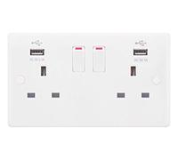 Selectric Smooth Curved Edge - 13Amp Socket 2 Gang 2 Way 2 x USB Socket Outlet
