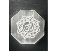 Selenite Charging Plate Octagon Shape Om Print Disc 8.5 cm - Natural Crystal Charging Stone for Cleansing & Recharging Crystals, Healing Stones, Selenite Slice for Meditation, Yoga & Home Décor