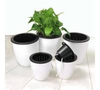 Self Watering Round Plastic Pot for Flowers and Houseplants Featuring Water Storage Basin and Wick-Based Hydration (130mm)
