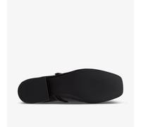 Seren30 Buckle Black Leather