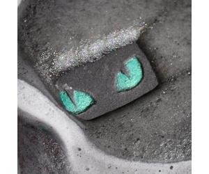 Serenityy Cats Eyes Halloween Bath Bomb 80G - Spooky Cat-Eye Design, Fruity Floral Fragrance