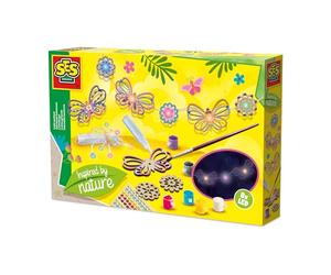 SES Creative 14039 Light String - Inspired by Nature - Creative Craft Kit for Kids Aged 6+ - Decorate 8 Wooden Butterflies and Flowers with 6 Trendy Paint Colors
