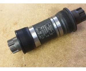 Shimano BB-ES25 bottom bracket (68 x 113mm) BRITISH BSA Bearing OCTALINK (NEW)
