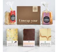 Shortbread Biscuits Gift Set - This All Butter Shortbread Biscuits Hamper includes Millionaires, Choc Chip, Rhubarb & Bakewell Flavours From Artisan Brands |Fathers Day Hamper |Biscuit Gifts for Women