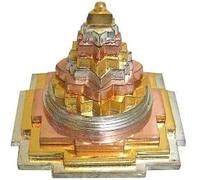 Shri Meru Yantra Sri Yantra Shree Meru Chakra, 3-Tone Gold Silver Copper Polish, Vastu Shastra Compatible Attracts Wealth and Prosperity 2 x 2 Inches