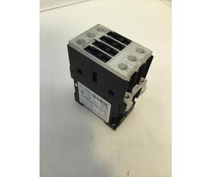 Siemens Circuit Breaker 3RT1025-1BB44 Power Contactor Relay Ref273