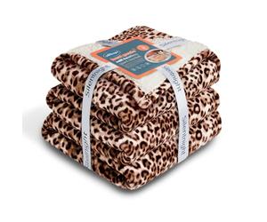 Silentnight Heat Genie Self Heating Giant Blanket - Cosy Warm Faux Fur Sherpa Fleece Throw with Unique Foil Layer to Retain Heat - Extra Large Reversible for Sofa Couch Bed Camping, 180x240cm, Leopard