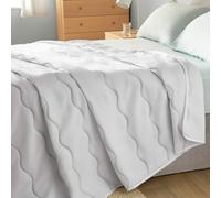 Silentnight Summer Breeze 2.5 Tog Double Duvet - Lightweight Low Tog Summer Duvet Quilt Ideal for Warm Nights and Hot Sleepers - Hypoallergenic and Machine Washable - Double - 200x200cm