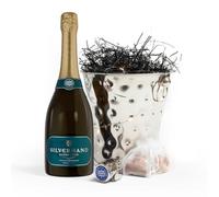 Silverhand Estate Classic Brut - Premium Sparkling Wine - Chardonnay, Pinot Noir & Meunier Blend - Traditional Method - Crisp, Balanced & Elegant - English Sparkling Wine - Bucket 75cl Bottle