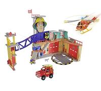 Simba - Mega XXL Fireman Sam Station - Fire Station with Helicopter Wallaby, 4 x 4 Fire Engine (Red) and Figures of Sam, Tom & Penny, Toy for Children from 3 Years [Exclusive to Amazon]