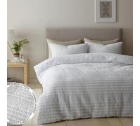Catherine Lansfield Bedding Lennon Stripe Duvet Cover Set With Pillowcase White