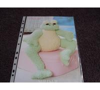 Sirdar 1351 franklin the frog toy knitting pattern