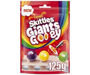 Skittles Giants Gooey Vegan Sweets, Chewy Fruity Candy Sharing Pouch, 125g