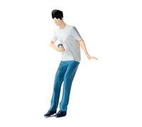 SKKWJEGE 1:64 Scale People Figures Tiny People Model Crafts for Sand Table Collection, 1:64 Man Leaning on the Hood