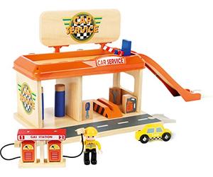 small foot 10901 Workshop with gas station, parking deck, car wash and accessories, such as fuel pumps and gas station attendant, from 3 years of age