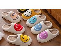 Smiley Face Plush Slippers: Xmas hat/UK4-5