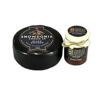 Snowdonia Black Bomber 400g with Great British Trading Chutneys (Farmers Pickle)
