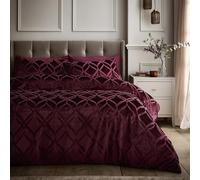 Soiree Belfort Quilt Set Double 200 x 200cm - Berry Soft Touch Quilted Bedding with Elegant Belfort Design, Includes 2 Pillowcases