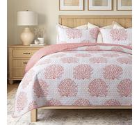 Soul & Lane Coastal Quilt Set - King and 2 Shams, Quilted Coastal Bedspread with Beach Theme, Ocean Bedding Set, Summer Nautical Quilt, Beachy Comforter with Tropical Motif, Sea of Coral