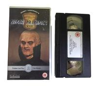 Space Precinct: Volume 8 - Predator And Prey/The Witness