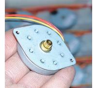 special motor Micro Round 42mm Hybrid Stepper electronic starter 2-Phase 4-Wire Stepping electronic starter 4 Ohm with 18 Teeth Copper Gear 1Pcs