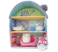 Squishville by Squishmallows Original Fifi’s Cottage Townhouse, Two 2” Soft Mini-Squishmallow and 4 Plush Furniture Accessories, Marshmallow-soft Plush Toys, 3 Floors to explore