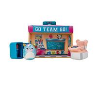 Squishville SQM0325 Deluxe Academy Playscene-Include 2-Inch Plush Accessories-Toys for Kids, Multi, Play Scene
