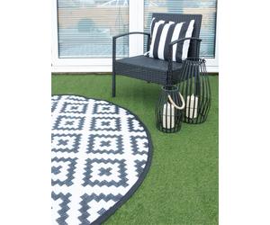 St Helens Food & Flowers > Plants & Flowers > Artificial Grass