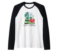 St. Patricks Day Gnome and Shamrock Decor for Women Kiss Me Raglan Baseball Tee